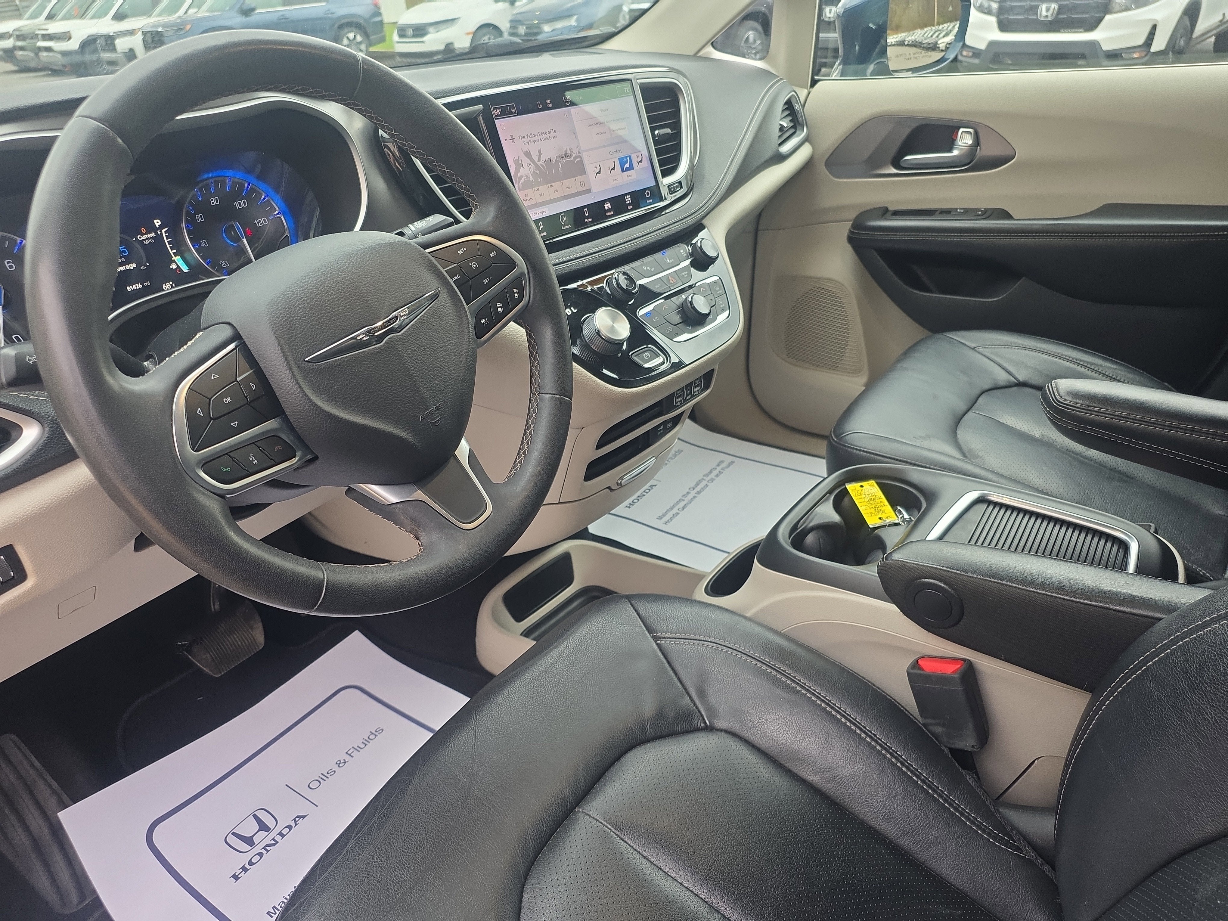 2022 Chrysler Pacifica Touring L
