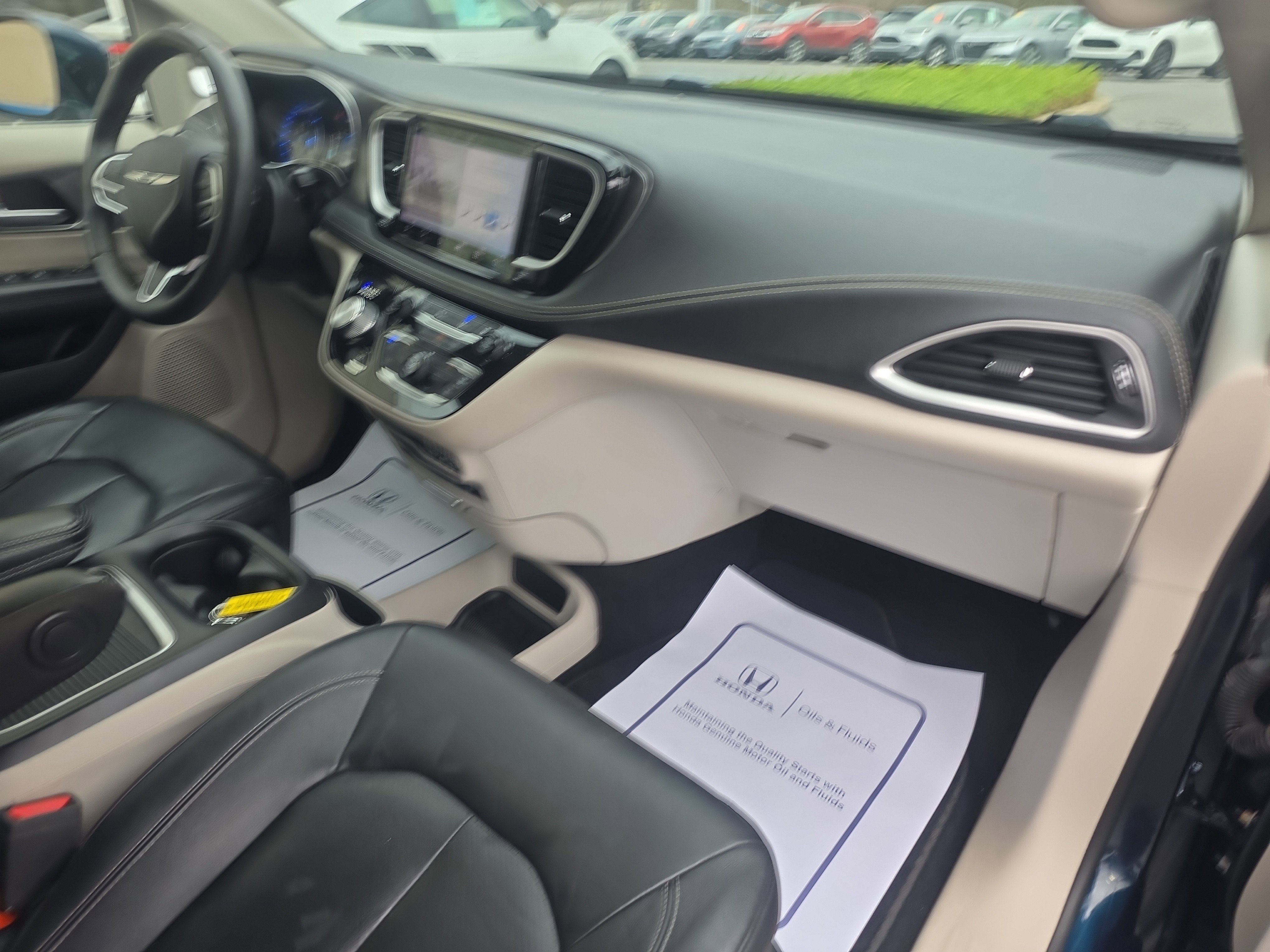 2022 Chrysler Pacifica Touring L