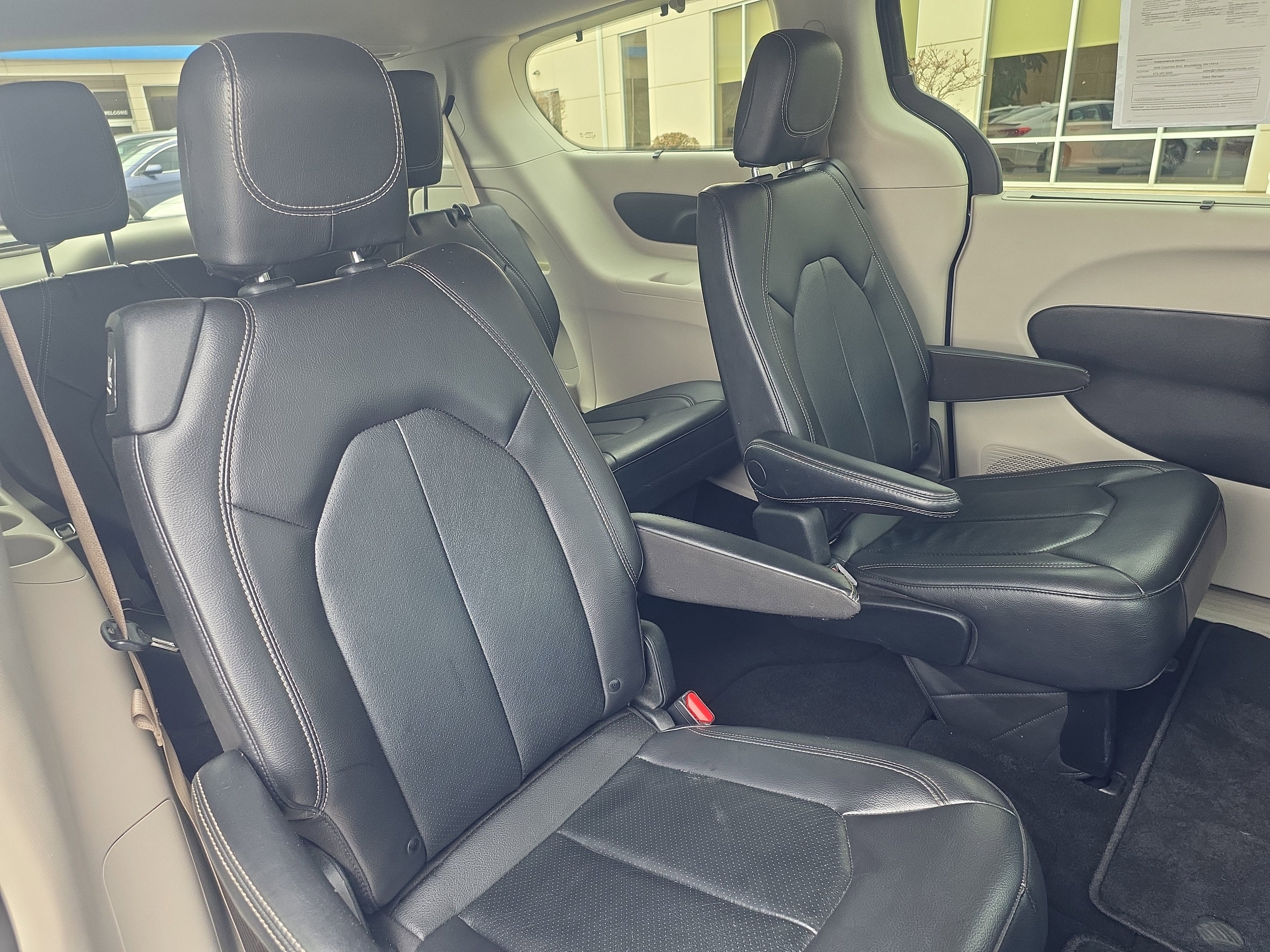 2022 Chrysler Pacifica Touring L
