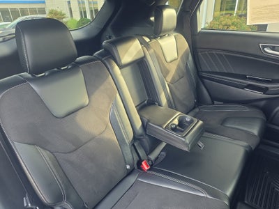 2020 Ford Edge ST