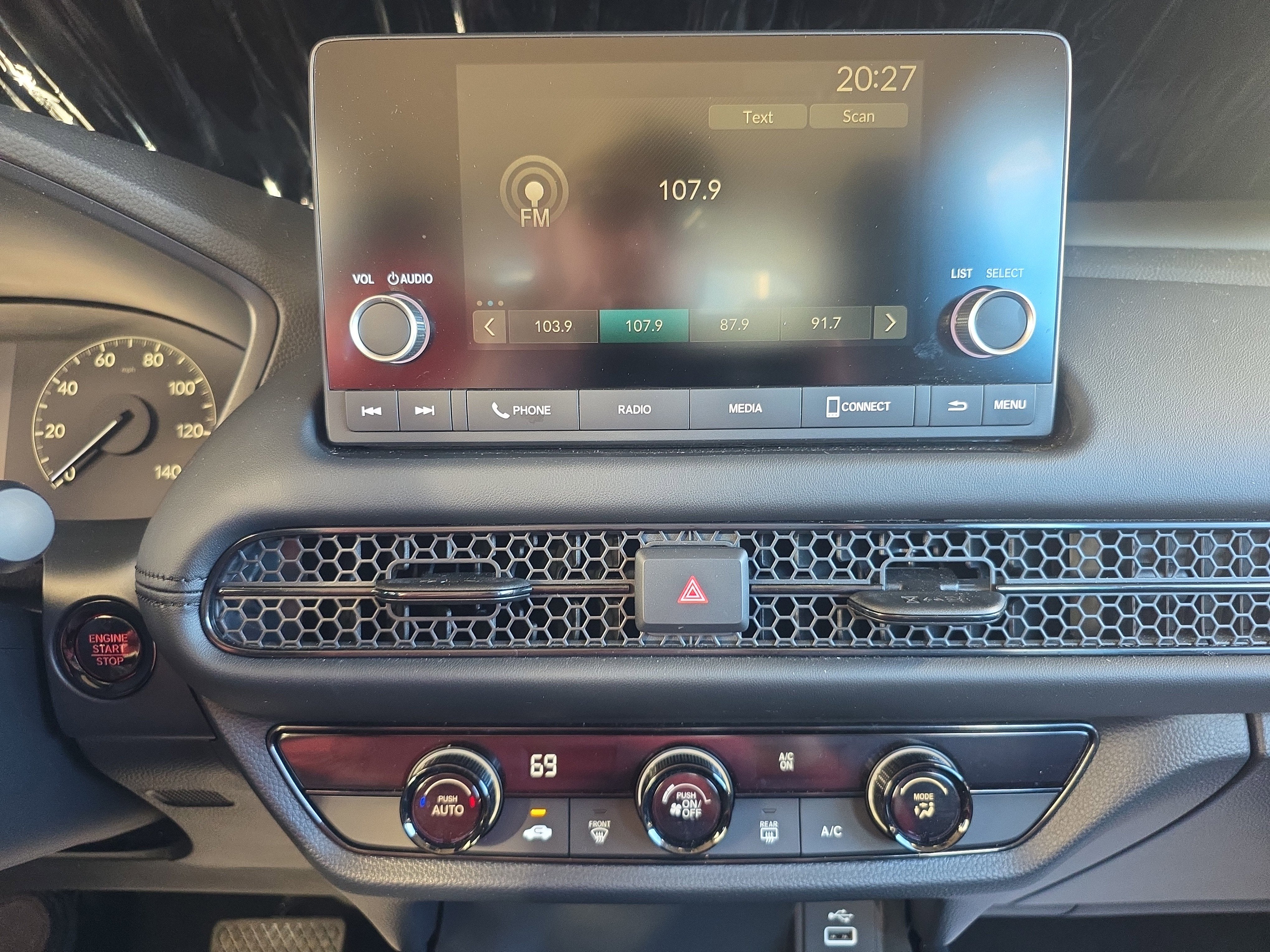2025 Honda HR-V LX