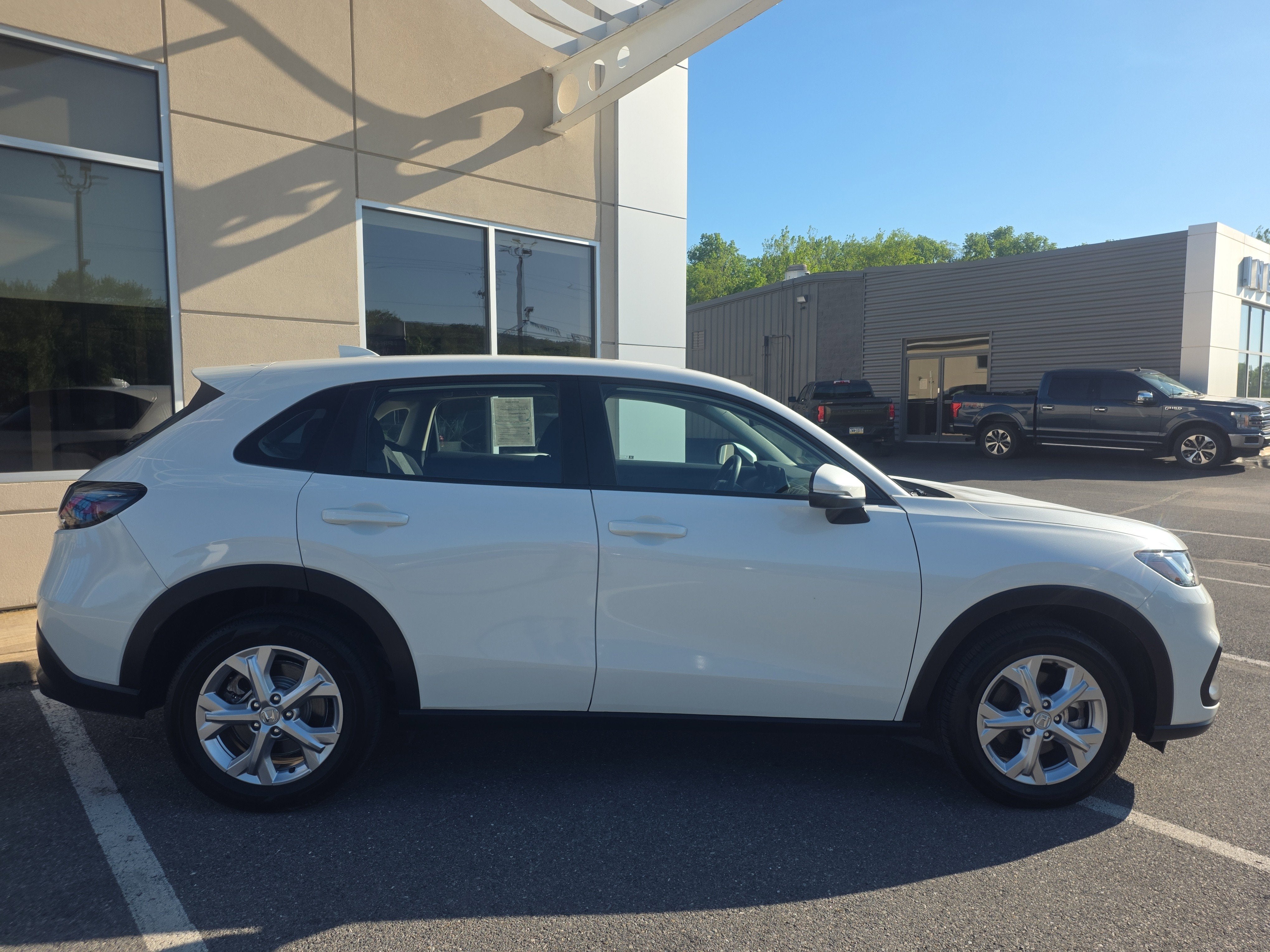 2025 Honda HR-V LX