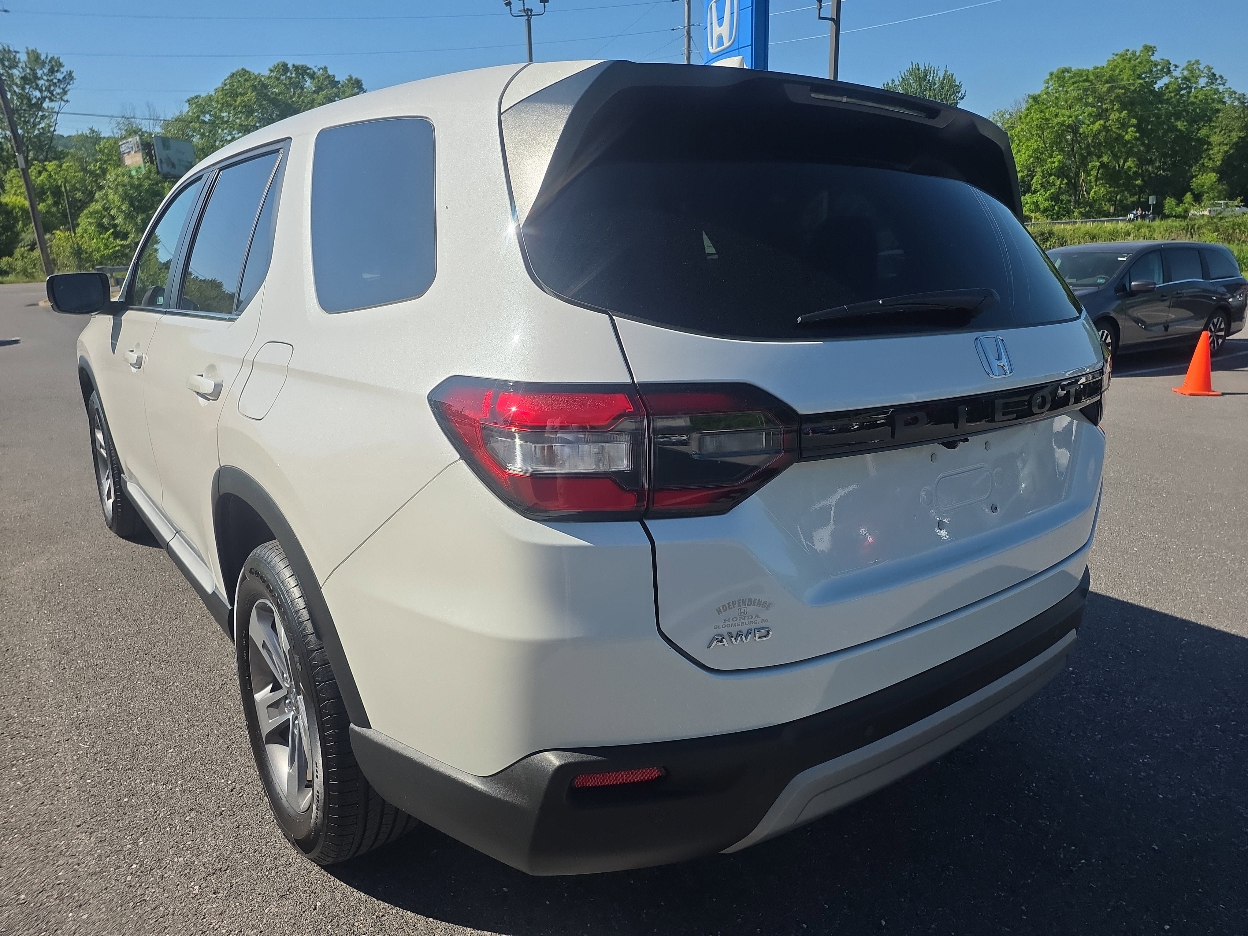 2025 Honda Pilot Base