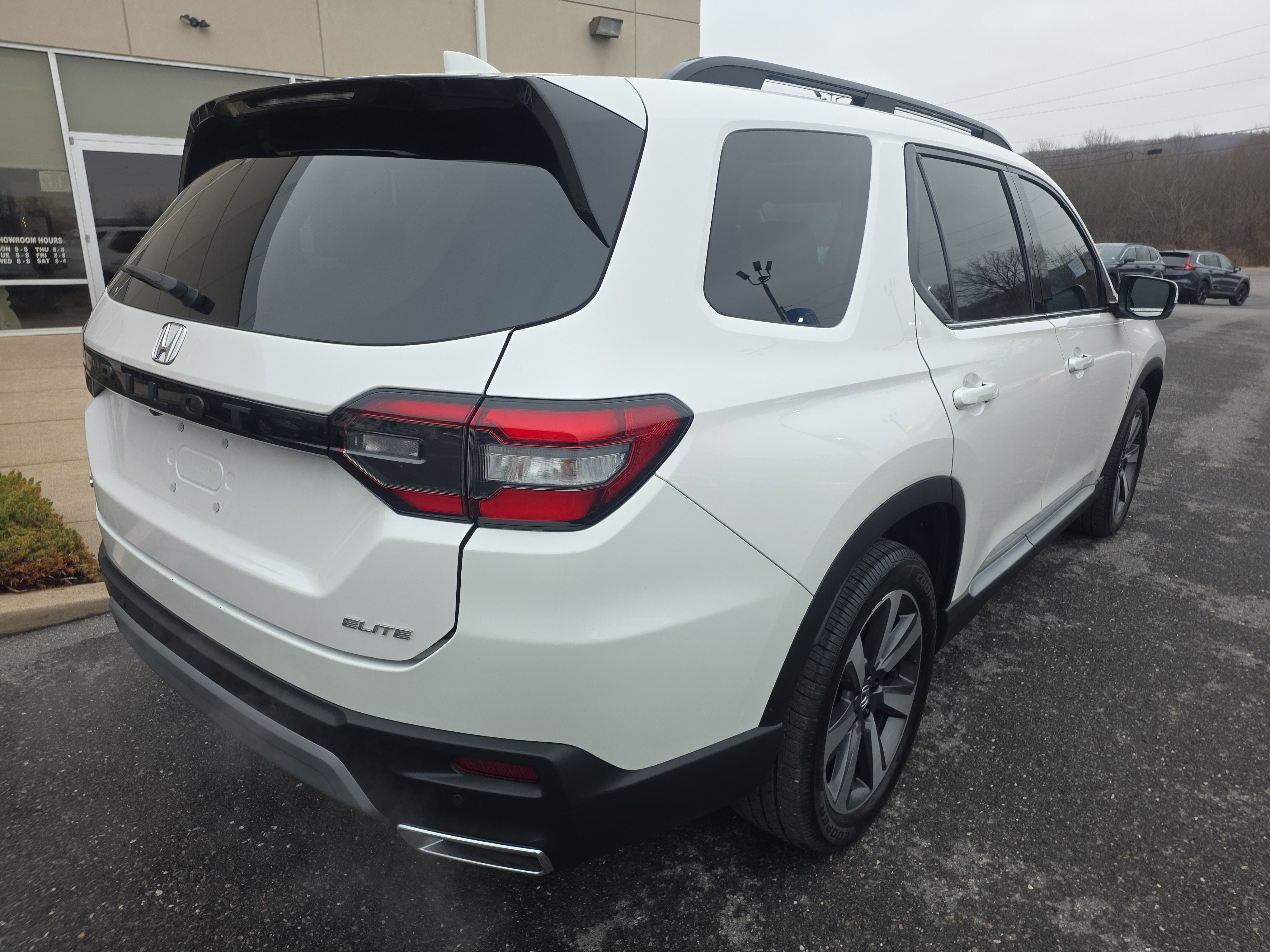 2023 Honda Pilot Elite