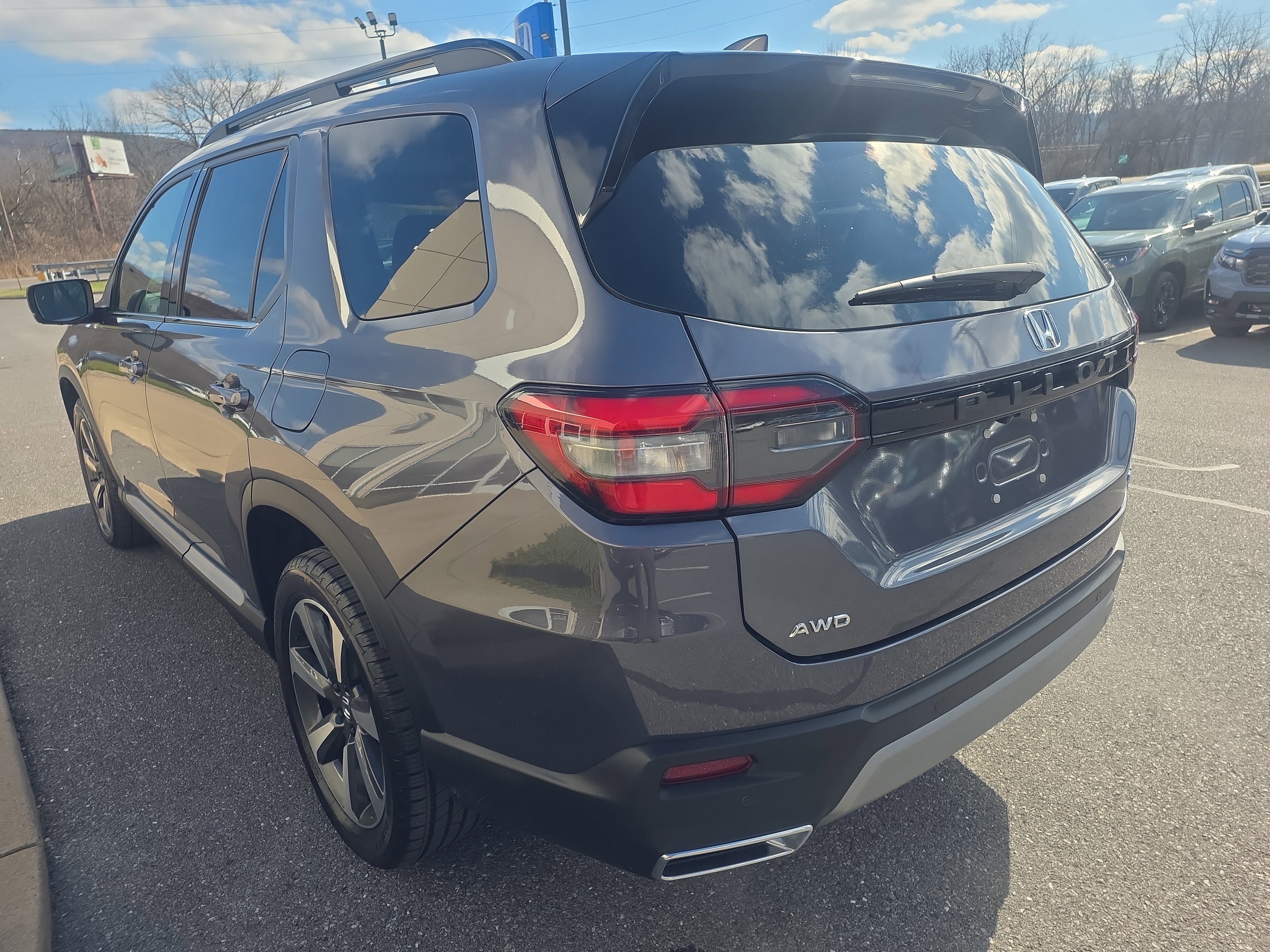 2023 Honda Pilot Elite