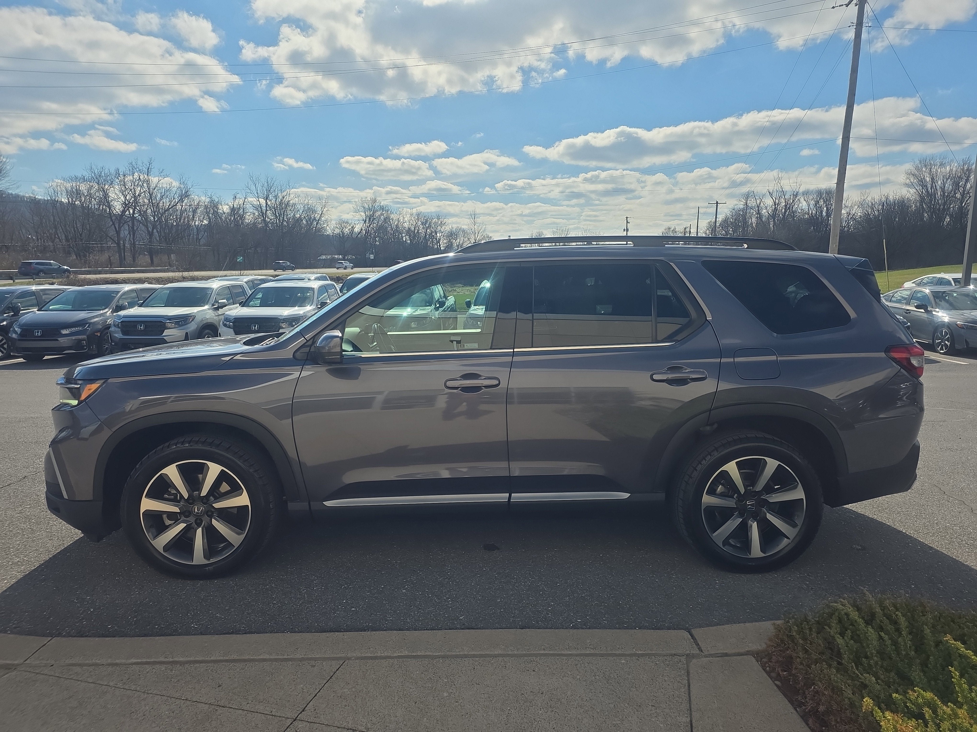 2023 Honda Pilot Elite