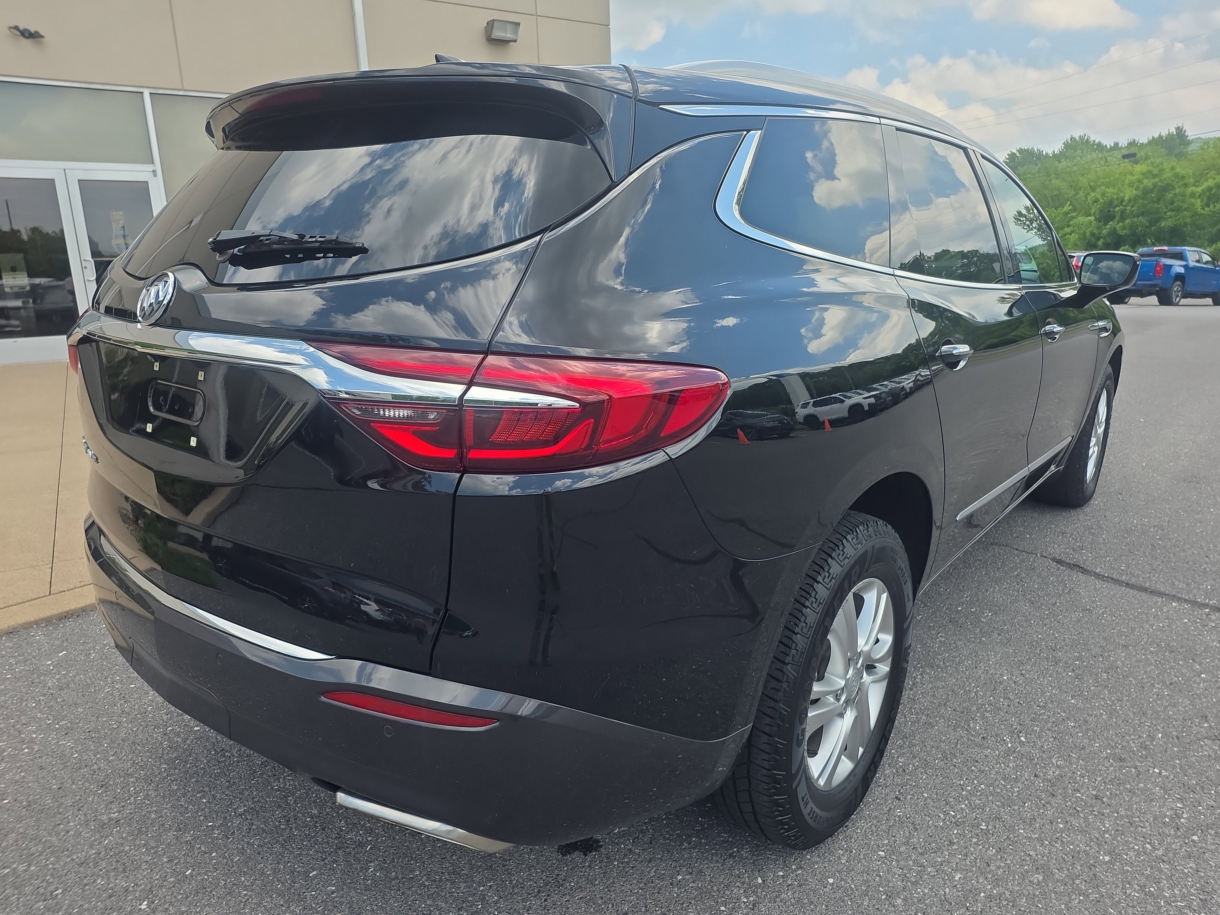 2021 Buick Enclave Essence