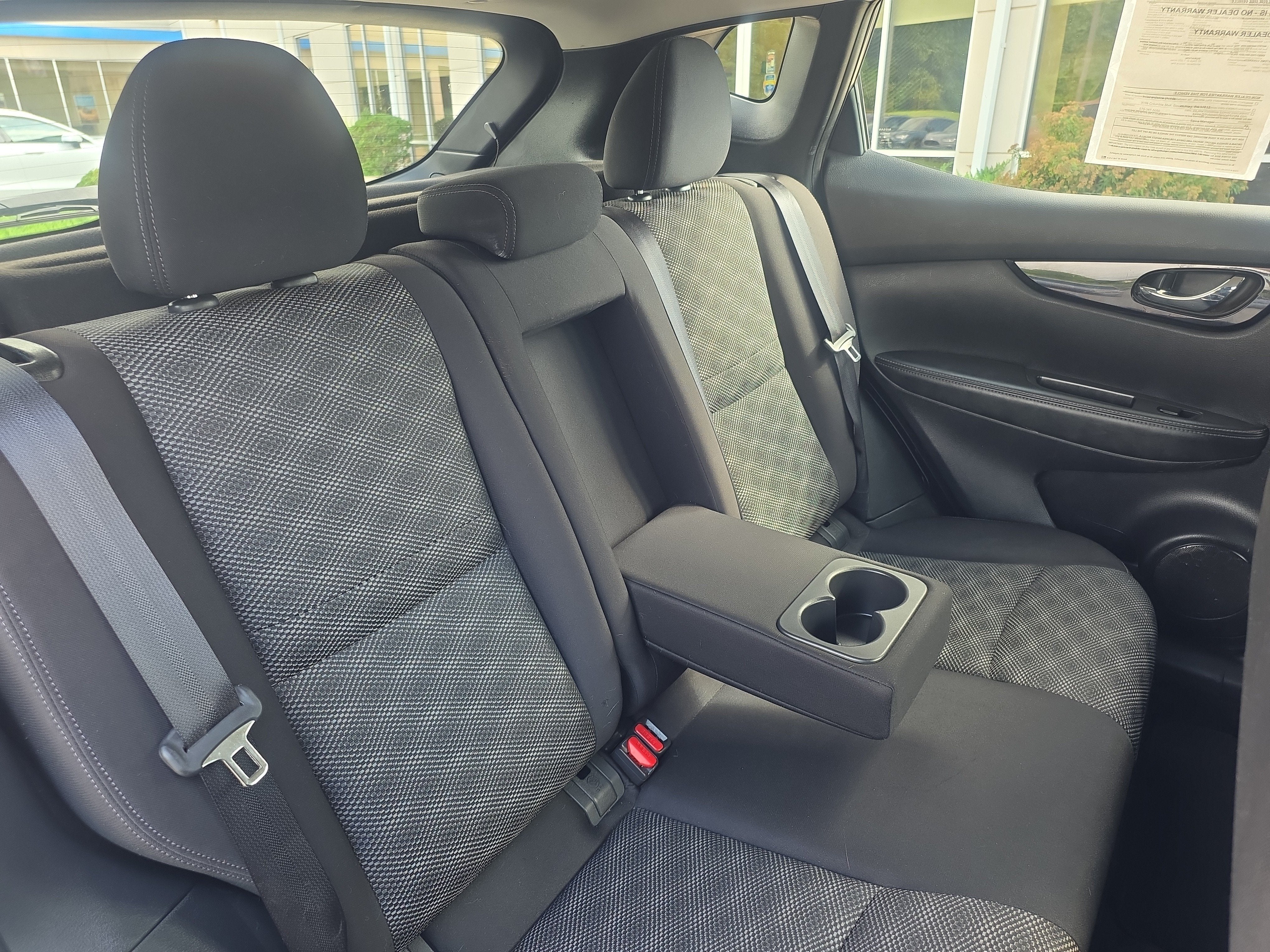 2017 Nissan Rogue Sport SV